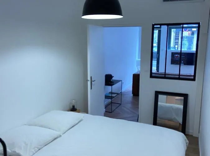 Les Rotins - Climatises - Cathedrale A 2 Pas Apartment Reims